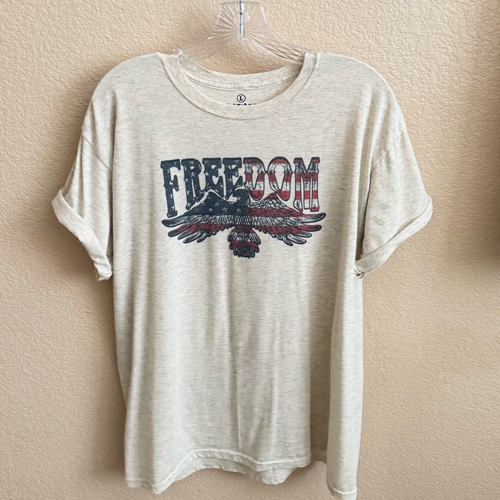 Freedom Graphic Beige T-Shirt